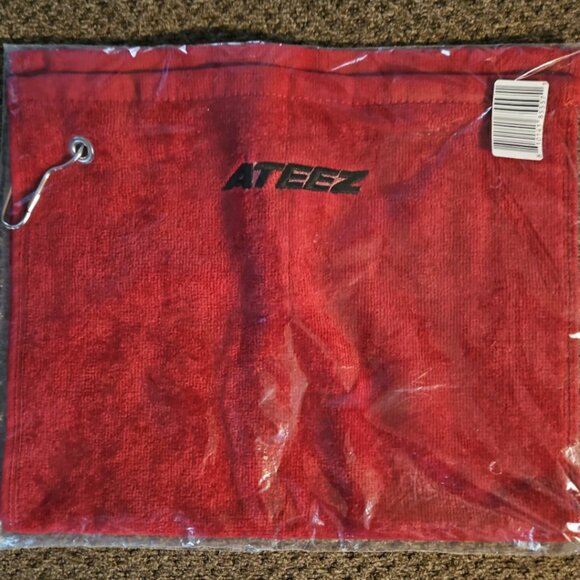 Ateez Hello82 Pop Up Towel - Picture 2 of 3